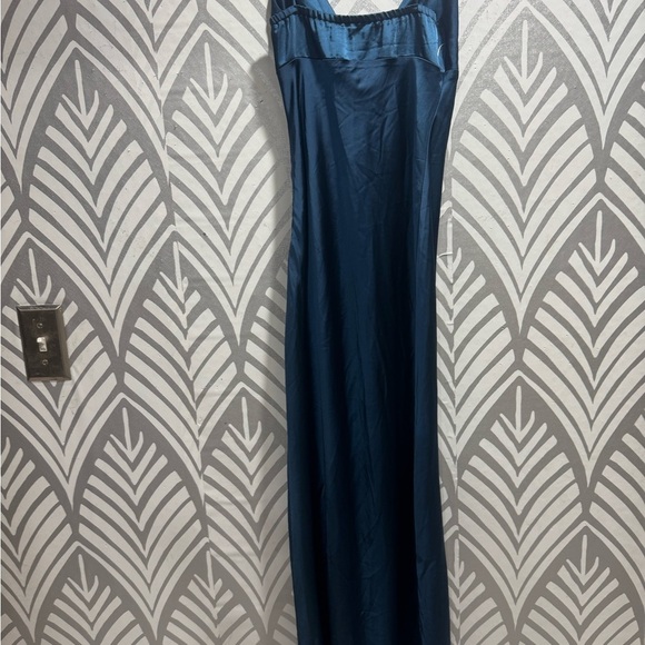 Princess Polly Blue Maxi Special Occasion Dress with Elegant Sheen - Picture 11 of 11